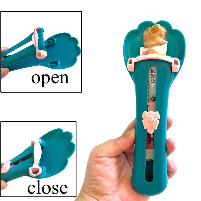 Multifunctional Cat Feeding Spoon